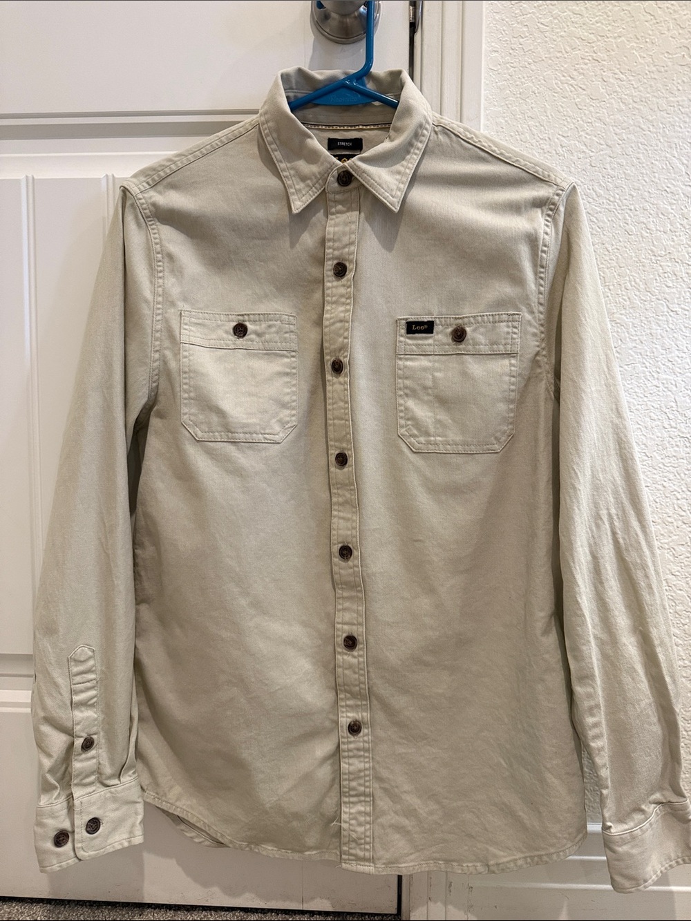 Lee - Casual Button-Down Shirt in Light Khaki